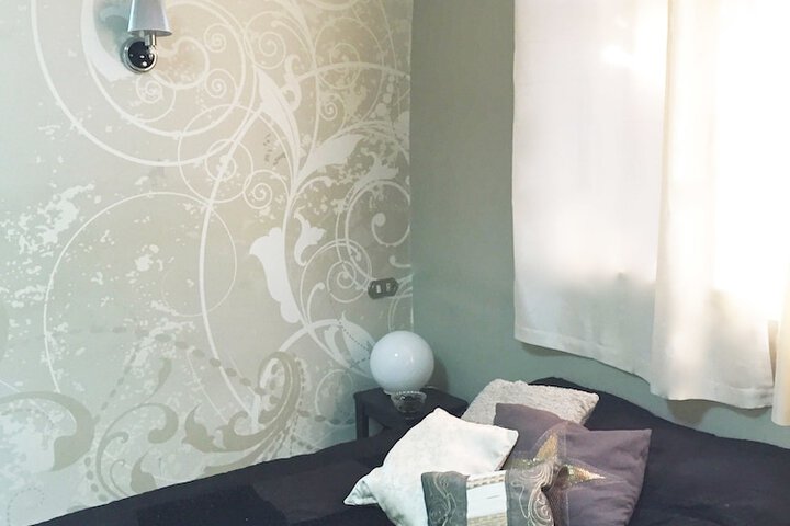 Room 18 of 33