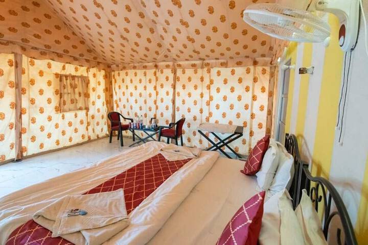 Room 9 of 22