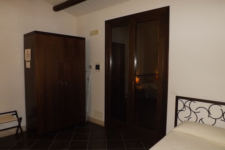 Room 18 of 41