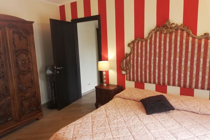 Room 10 of 112
