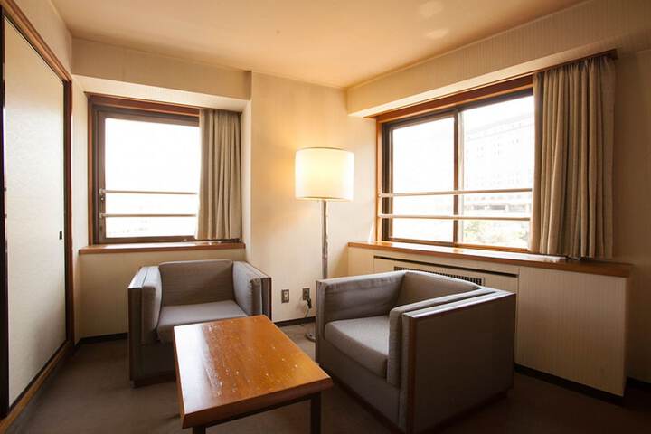 Room 15 of 49