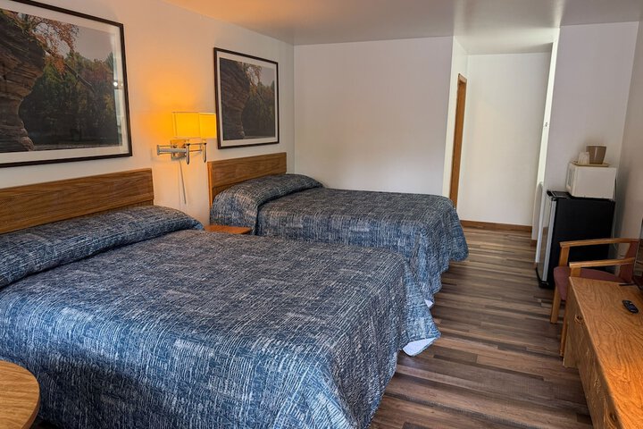 Room 32 of 75
