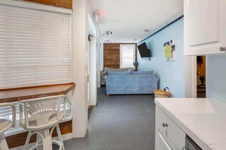 Room 4 of 27