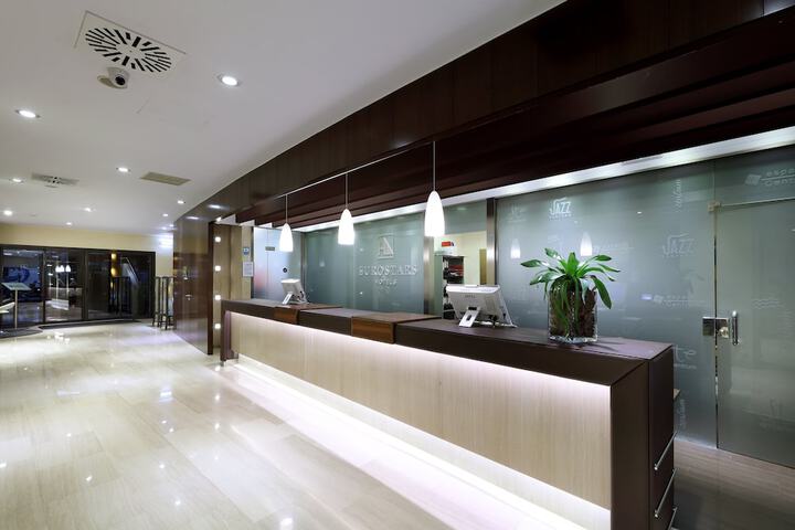 Hotel Interior 9 of 98