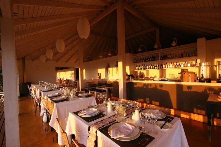 Dining 42 of 72