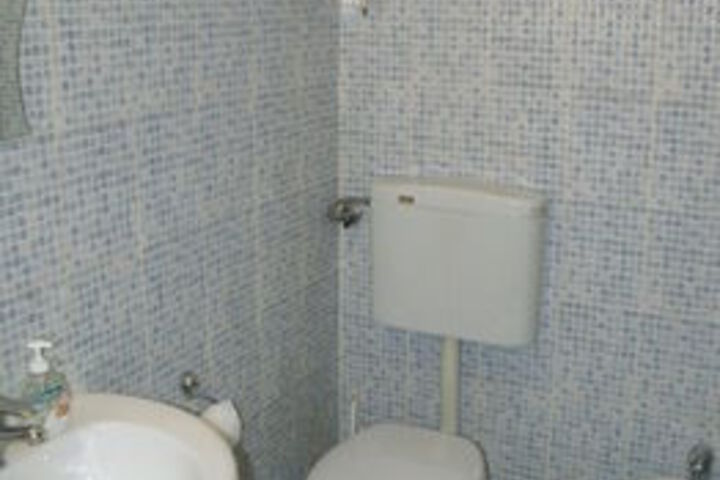 Room 3 of 56