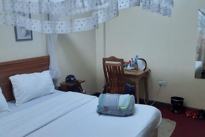 Eden Springs Hotel