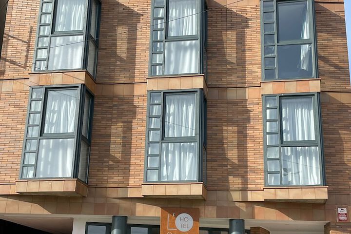 HOTEL ORENETA - Gironella