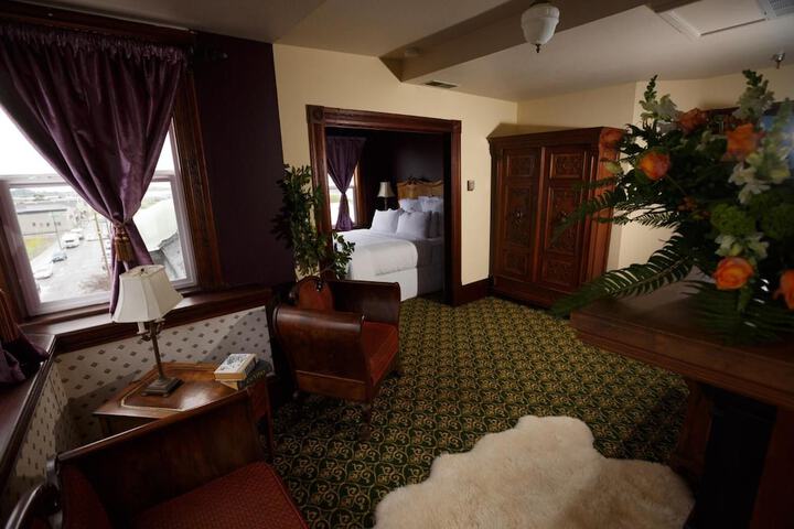 Room 12 of 41