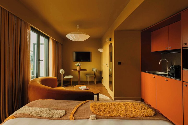 Room 35 of 128
