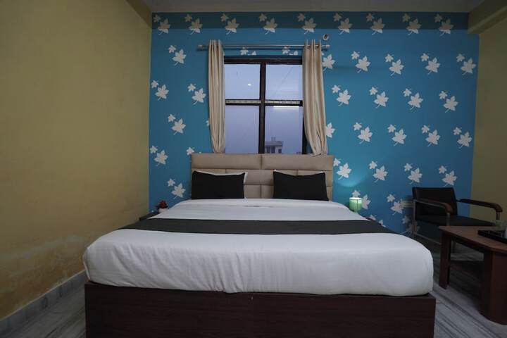 Room 5 of 10