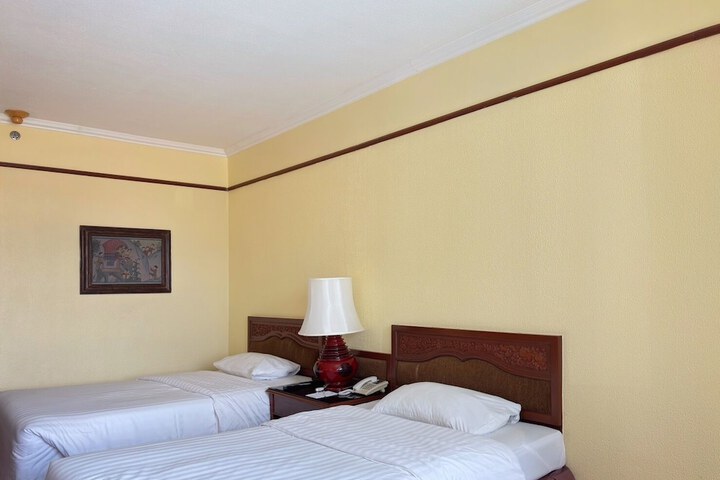 Room 29 of 127