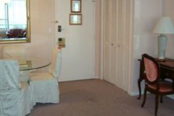 Room 127 of 171