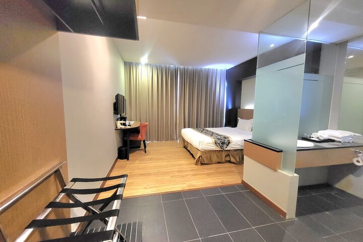 Room 15 of 55