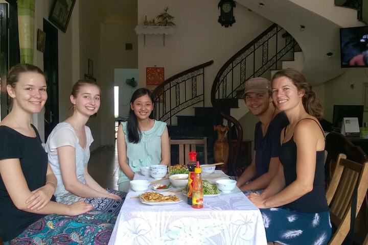 Dining Photos