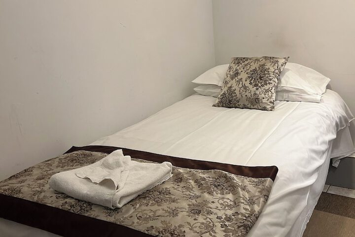 Room 19 of 118
