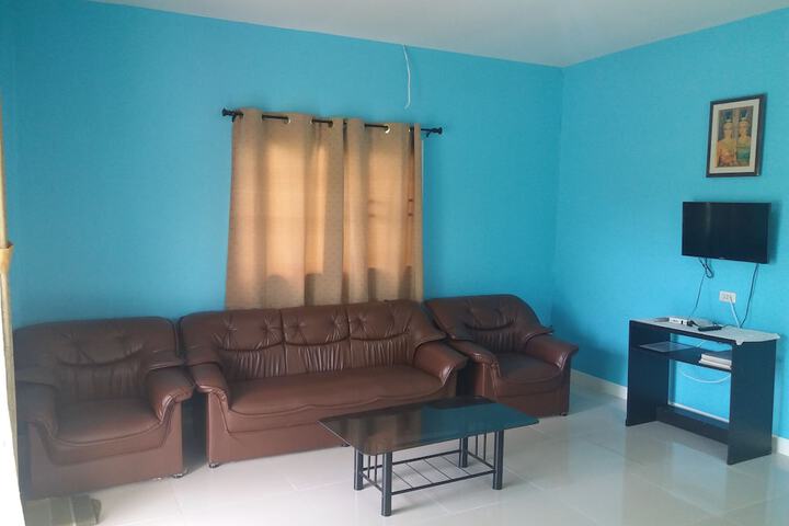 Room 8 of 28