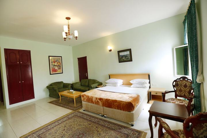 Room 5 of 39