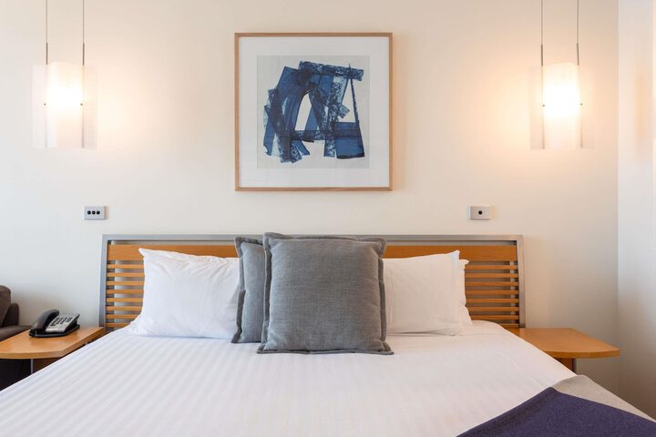 Room 34 of 113
