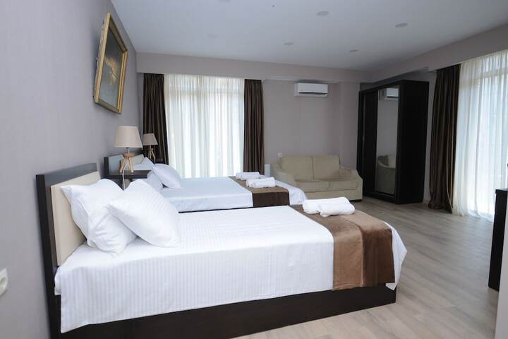 Room 3 of 26