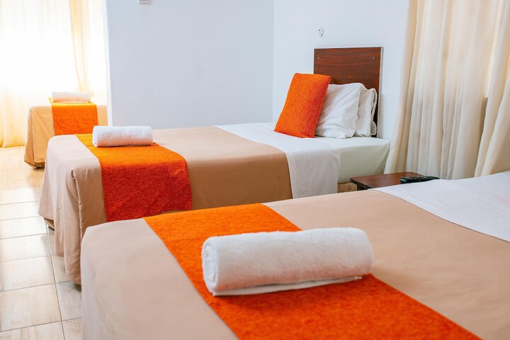 Room 13 of 29