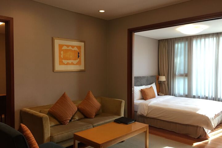 Room 7 of 47
