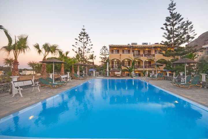 Pool Hotel