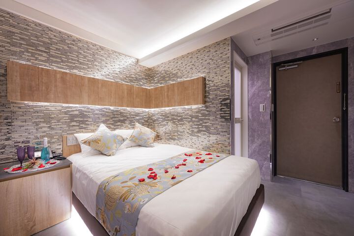 Room 4 of 31