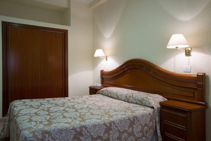 Room 10 of 29