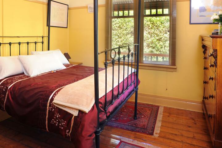 Room 5 of 39