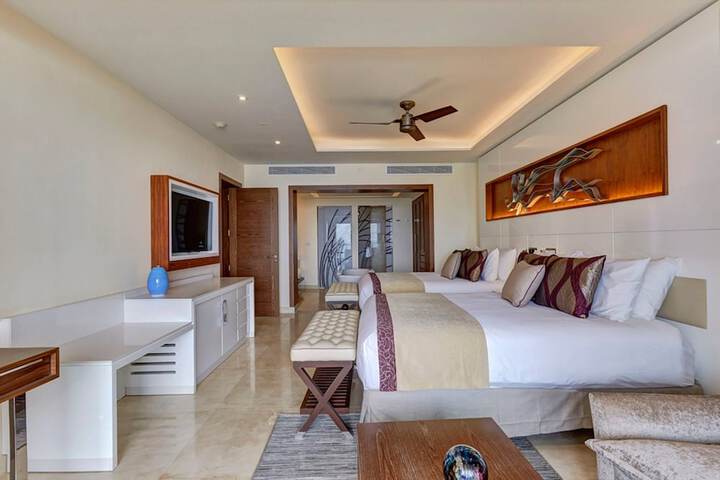 Room 38 of 170