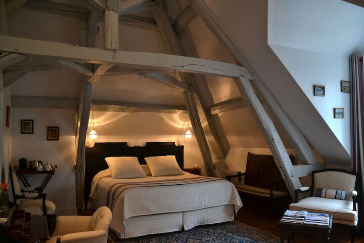 Room 15 of 34
