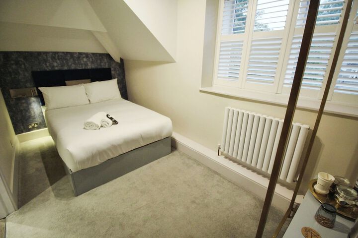 Room 15 of 63