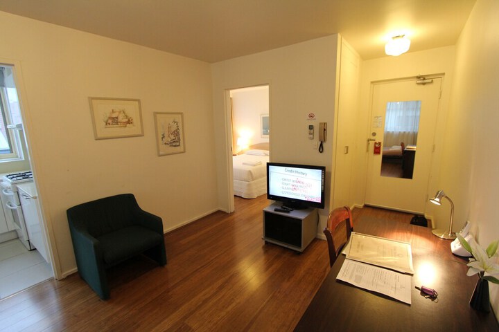 Room 14 of 22