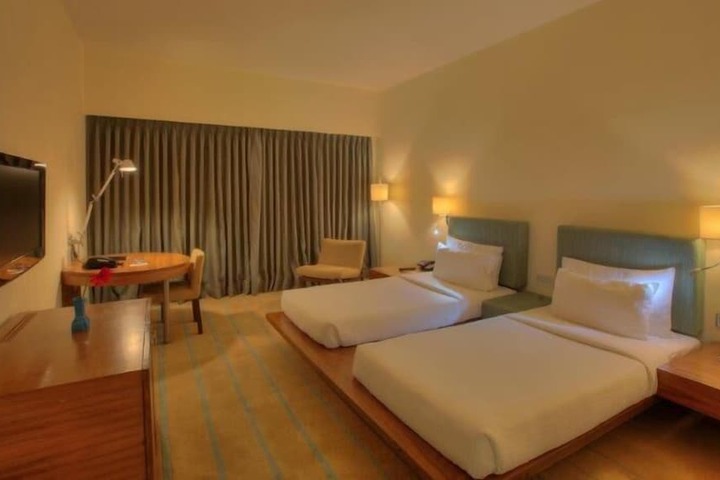 Room 45 of 125