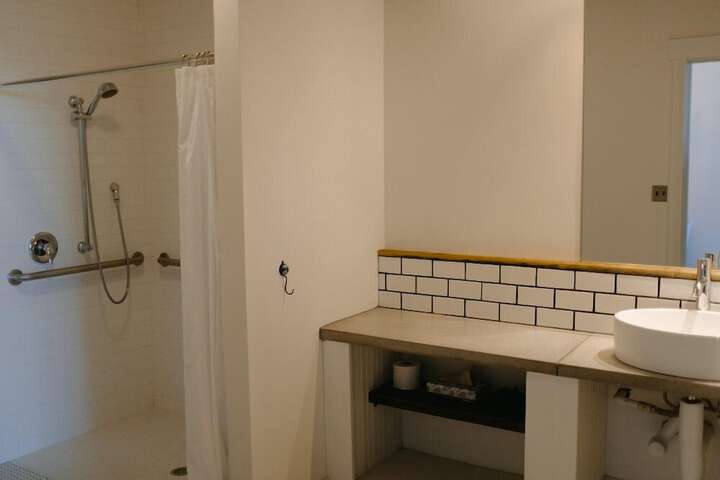 Room 62 of 92