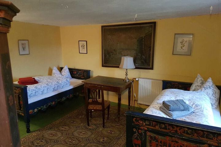 Room 69 of 80