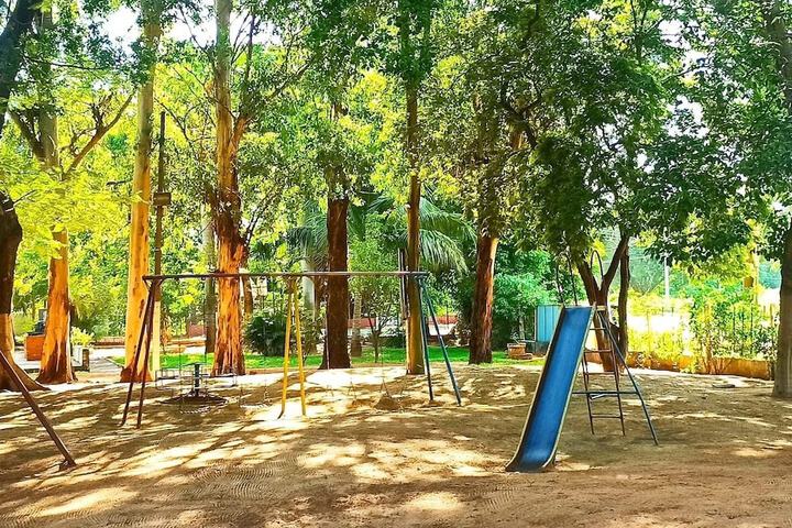 Property Grounds 22 of 29