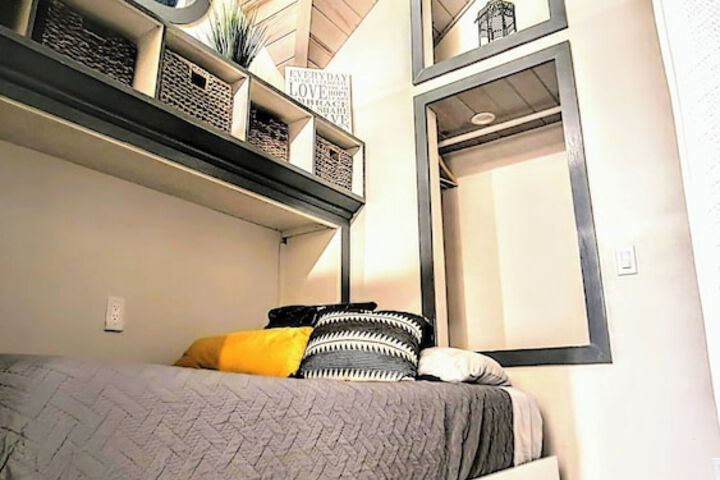 Room 20 of 172