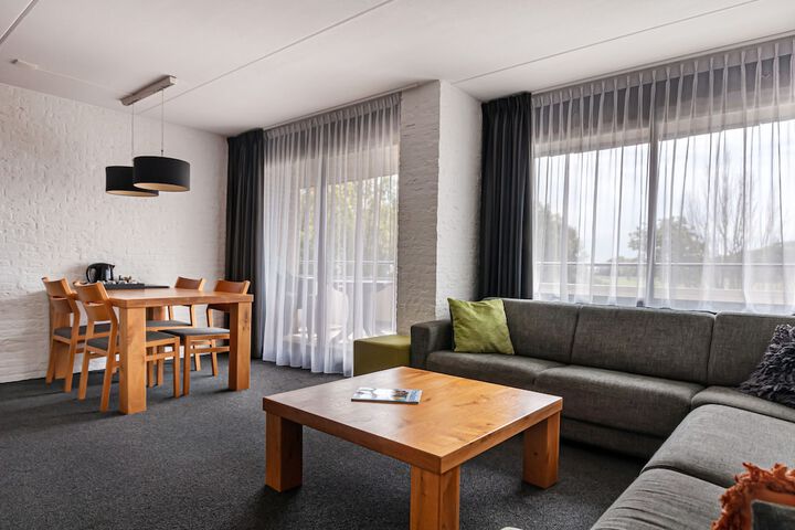 Room 10 of 44