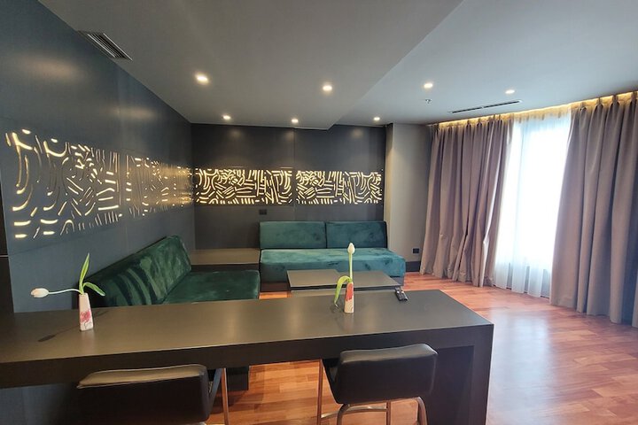 Room 58 of 163
