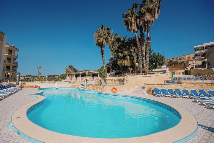Pool 53 of 81