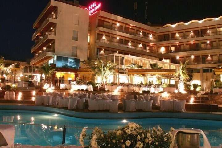 Hotel Entry