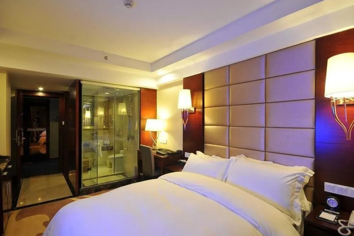 Room 3 of 14