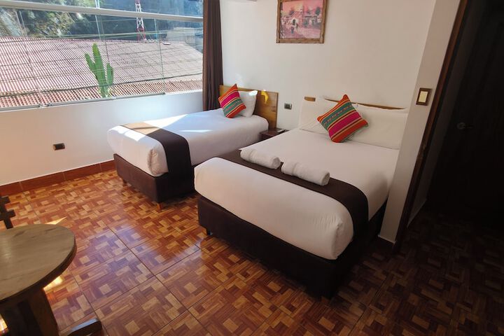 Room 12 of 21