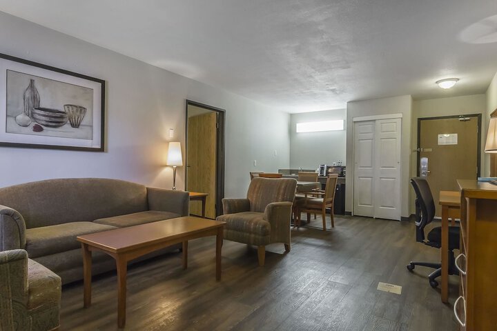 Room 11 of 46