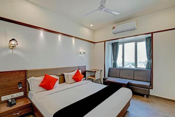Room 2 of 20