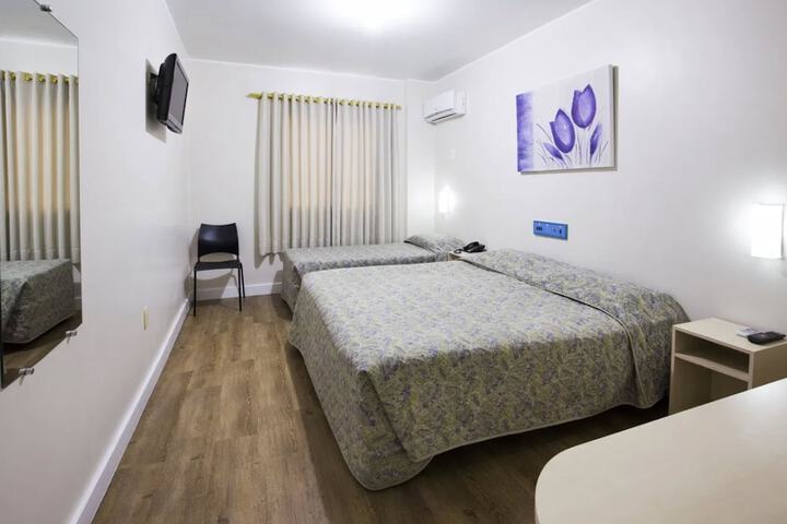 Room 7 of 84