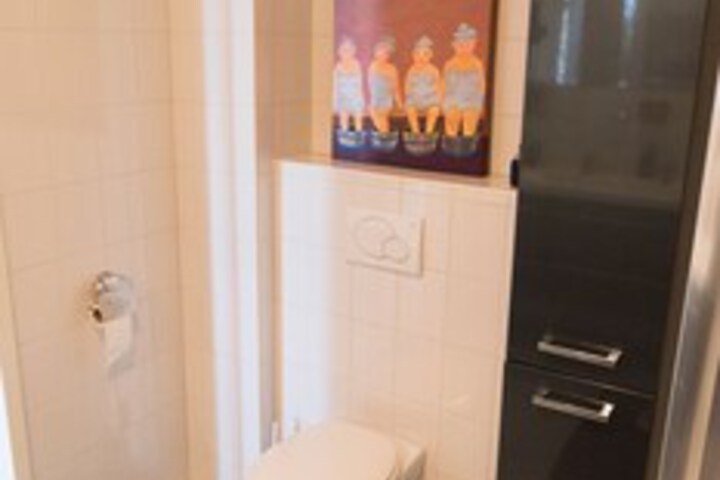 Room 4 of 23