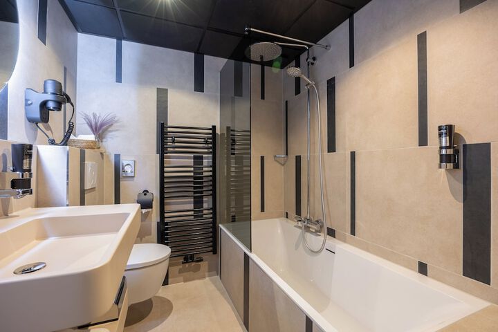 Bath Interior